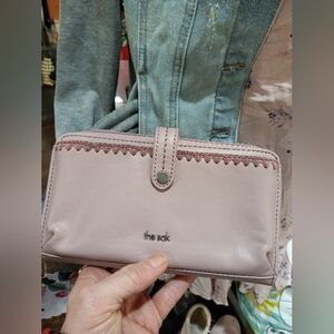 The Sak Purple Clutch Pebbled Texture Wristlet